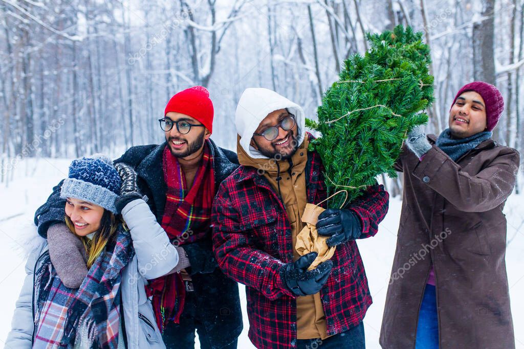 Geräumter Retail-Parkplatz bei Schnee